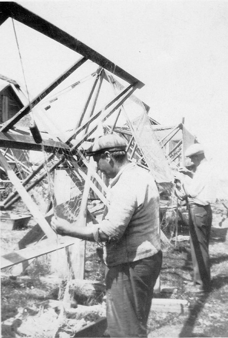 Edvin Pearson mending nets